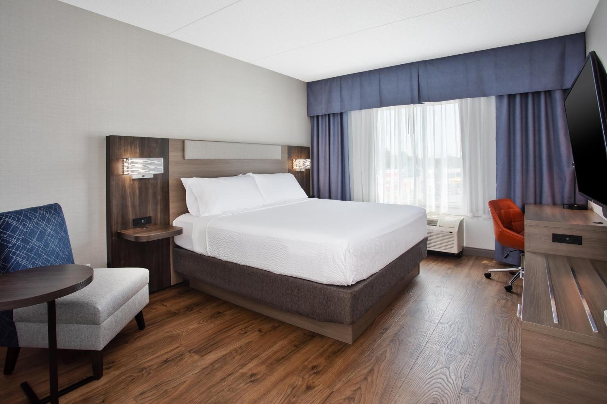 Express By Ihg Hotel